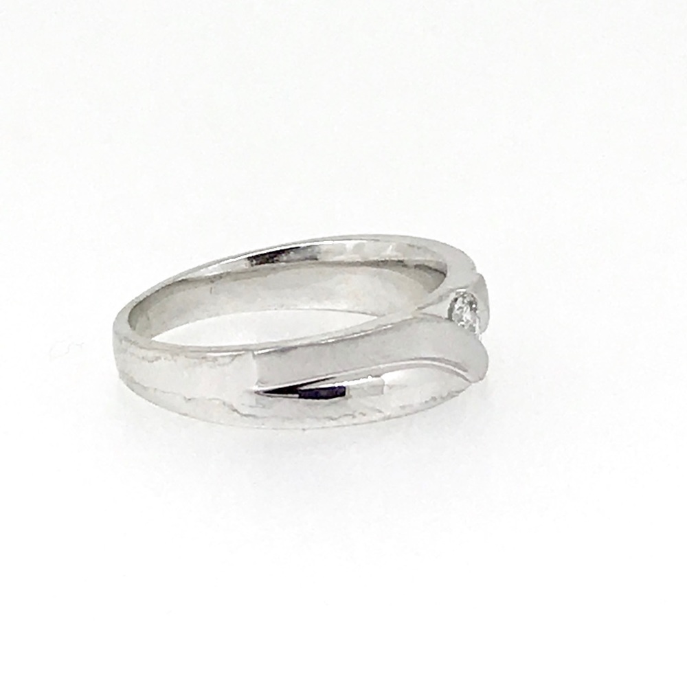 Men's.30 ctw diamond & solid 10 kt heavy WG ring - Picture 5 of 8